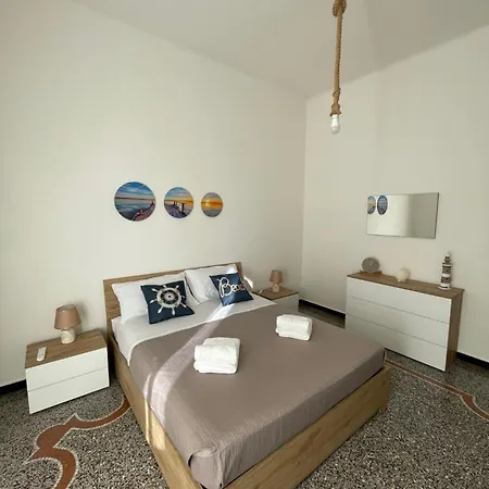 Il Delfino D'oro Apartment *